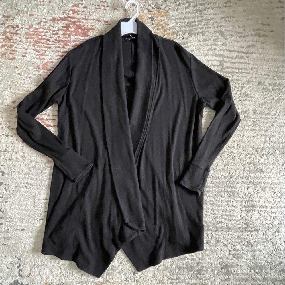 Athleta pranayama wrap